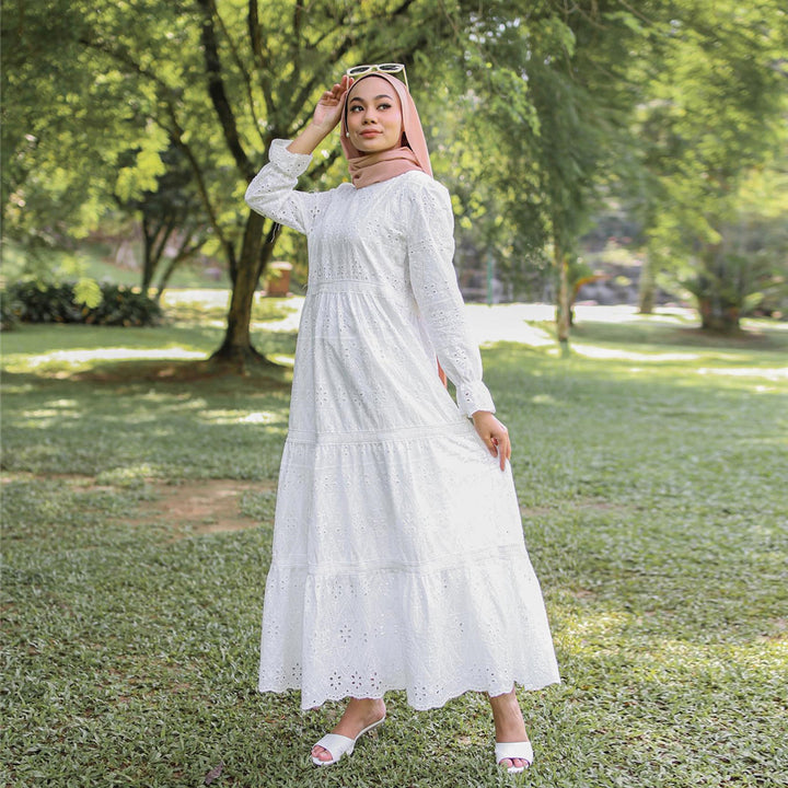 Muslim Malaysia Indonesia Hollow Lace Dress - Golden Treasures 